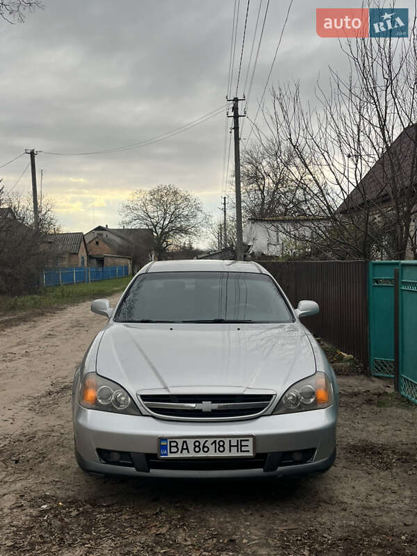 Chevrolet Evanda 2005