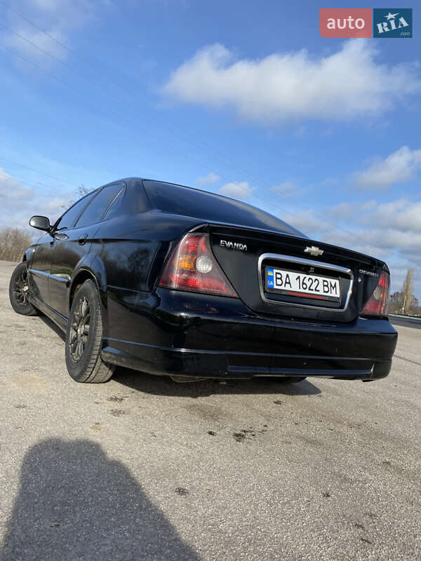 Седан Chevrolet Evanda 2005 в Бобринце