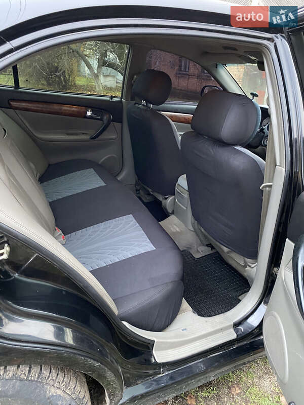 Седан Chevrolet Evanda 2005 в Бобринце