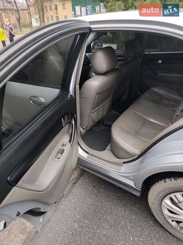 Седан Chevrolet Evanda 2006 в Днепре фото 23 Седан Chevrolet Evanda 2006 в Днепре
