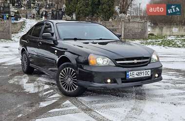 Седан Chevrolet Evanda 2006 в Обухові