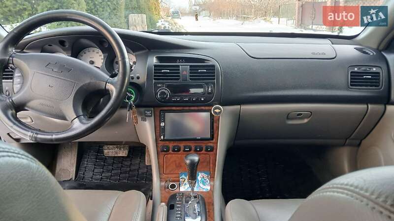 Седан Chevrolet Evanda 2006 в Борщеве