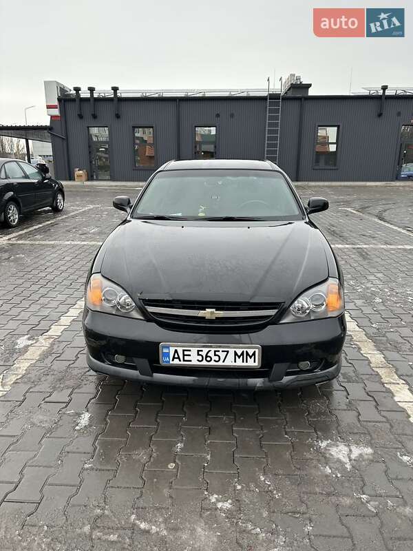 Седан Chevrolet Evanda 2006 в Кривом Роге