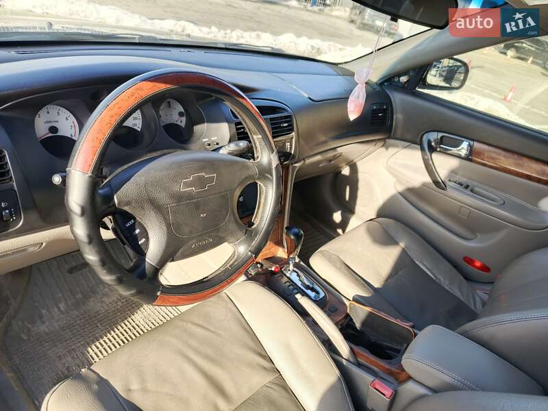 Седан Chevrolet Evanda 2005 в Днепре