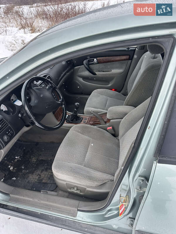 Седан Chevrolet Evanda 2004 в Владимире