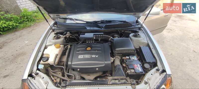 Седан Chevrolet Evanda 2005 в Кременчуці