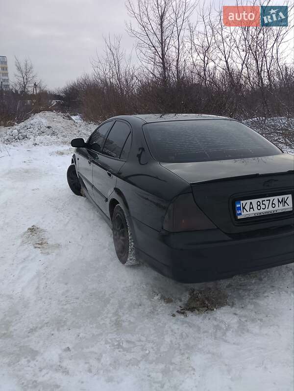 Седан Chevrolet Evanda 2006 в Боярке