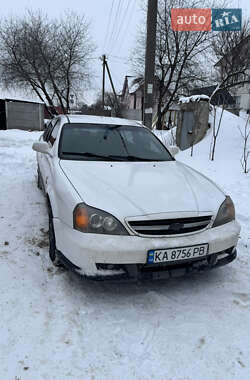 Седан Chevrolet Evanda 2004 в Борисполі