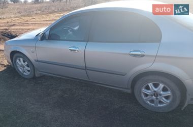 Седан Chevrolet Evanda 2005 в Широкому