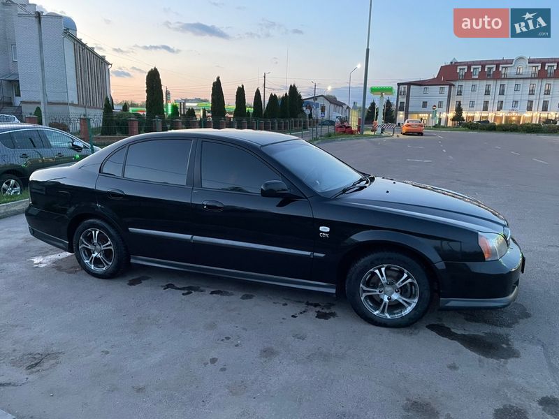 Седан Chevrolet Evanda 2006 в Житомире