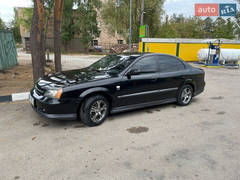Седан Chevrolet Evanda 2006 в Житомире