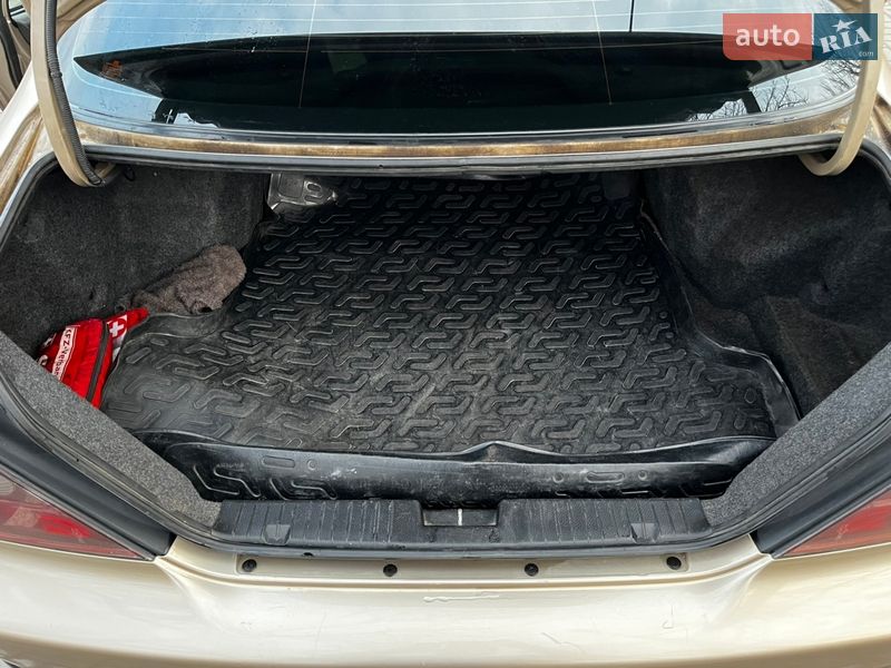 Седан Chevrolet Evanda 2004 в Львове