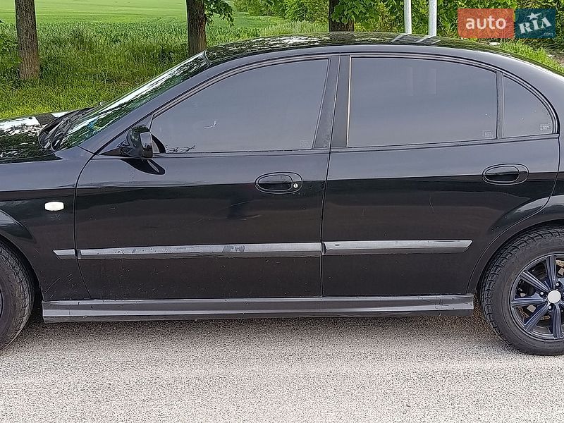 Седан Chevrolet Evanda 2006 в Миронівці