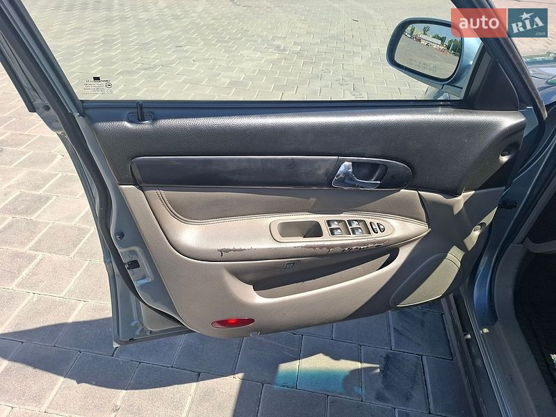 Седан Chevrolet Evanda 2005 в Черкассах