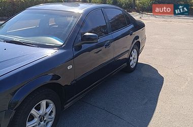 Седан Chevrolet Evanda 2005 в Каневі