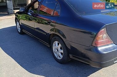 Седан Chevrolet Evanda 2005 в Каневе