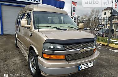 Минивэн Chevrolet Express 2004 в Киеве