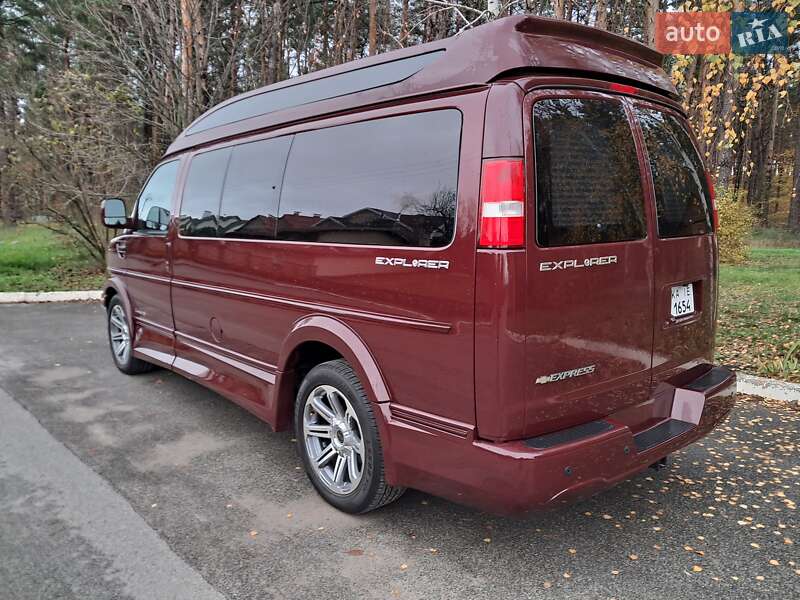 Минивэн Chevrolet Express 2018 в Киеве фото 6 Минивэн Chevrolet Express 2018 в Киеве