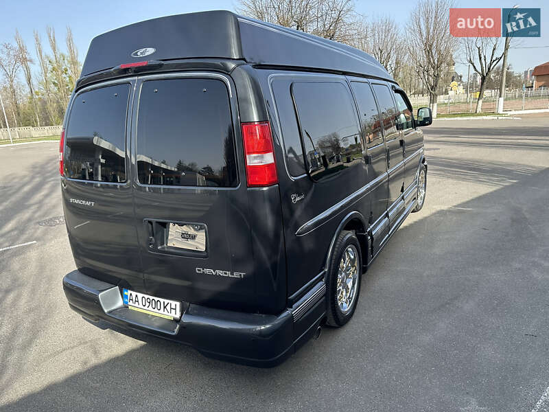 Минивэн Chevrolet Express 2004 в Киеве