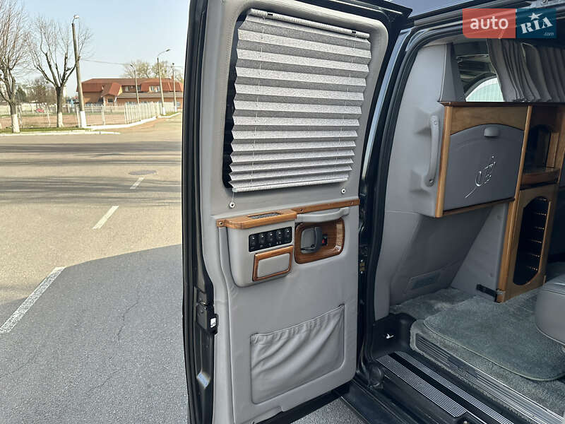 Минивэн Chevrolet Express 2004 в Киеве