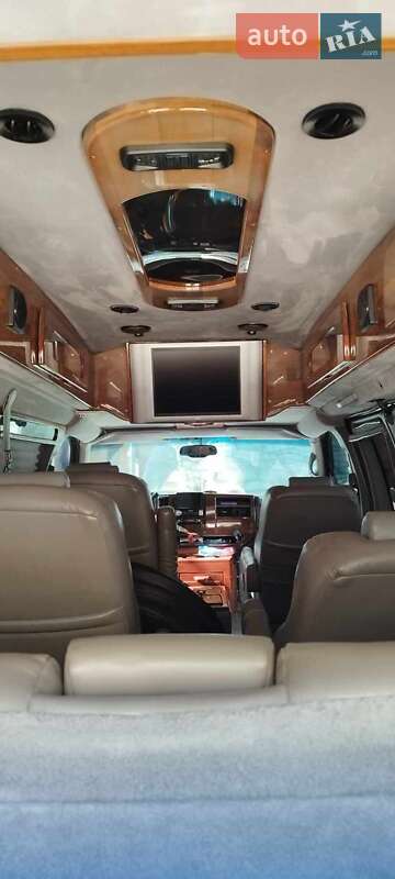 Мінівен Chevrolet Express 2004 в Миколаєві