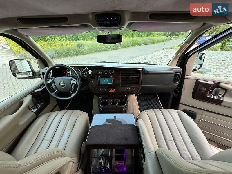 Минивэн Chevrolet Express 2013 в Киеве