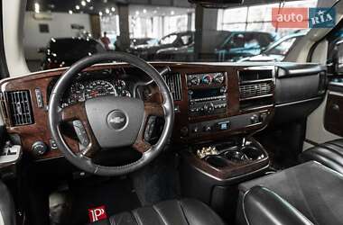 Минивэн Chevrolet Express 2014 в 