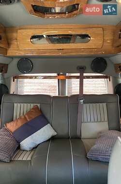 Минивэн Chevrolet Express 2008 в 