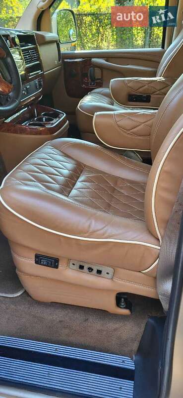 Минивэн Chevrolet Express 2011 в Киеве