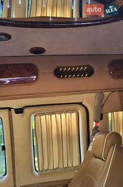 Минивэн Chevrolet Express 2011 в 