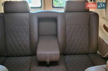 Минивэн Chevrolet Express 2011 в 