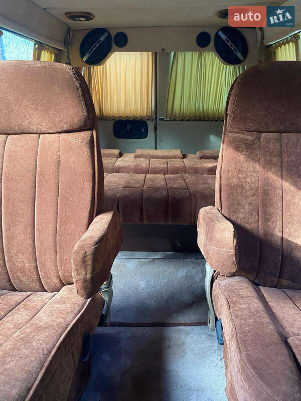 Минивэн Chevrolet Express 1996 в Киеве