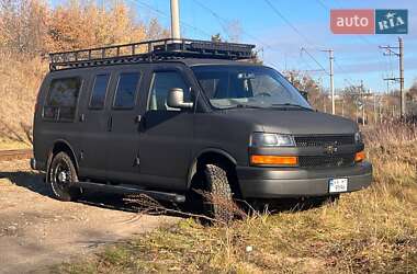 Мінівен Chevrolet Express 2015 в Києві