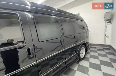 Минивэн Chevrolet Express 2008 в Трускавце