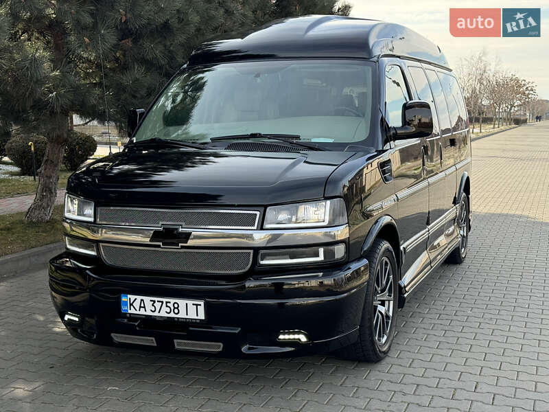 Минивэн Chevrolet Express 2013 в Киеве