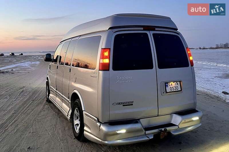 Минивэн Chevrolet Express 2008 в Черкассах