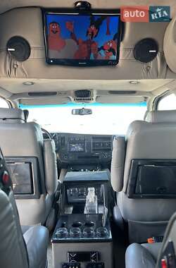Минивэн Chevrolet Express 2008 в 