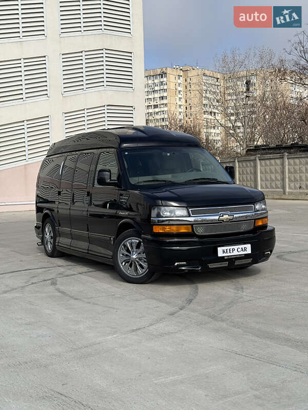 Chevrolet Express 2013