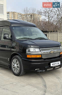 Минивэн Chevrolet Express 2013 в 
