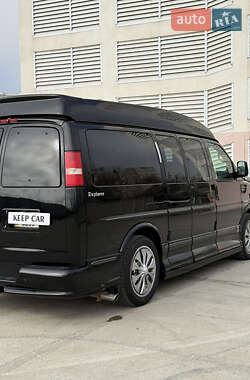 Минивэн Chevrolet Express 2013 в 