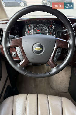 Минивэн Chevrolet Express 2013 в 