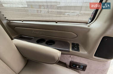 Минивэн Chevrolet Express 2013 в 