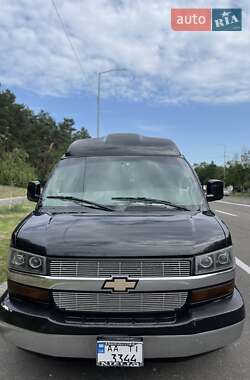 Минивэн Chevrolet Express 2004 в 