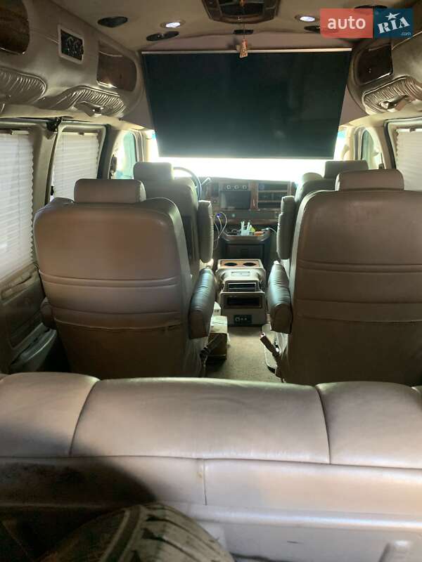 Минивэн Chevrolet Express 2008 в Киеве