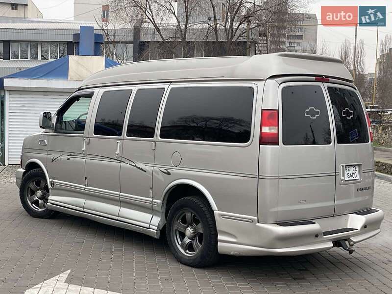 Минивэн Chevrolet Express 2006 в Одессе