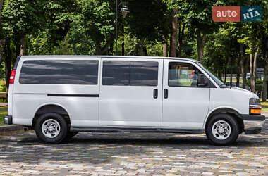 Минивэн Chevrolet Express 2018 в 