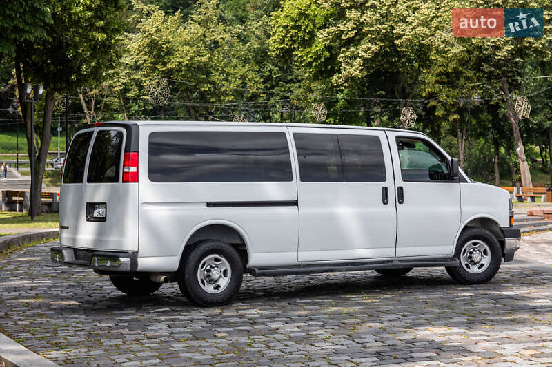 Минивэн Chevrolet Express 2018 в Киеве фото 12 Минивэн Chevrolet Express 2018 в Киеве