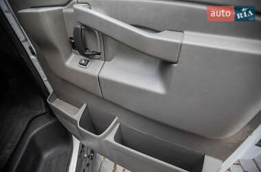Минивэн Chevrolet Express 2018 в 