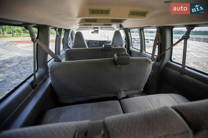 Минивэн Chevrolet Express 2018 в Киеве фото 44 Минивэн Chevrolet Express 2018 в Киеве
