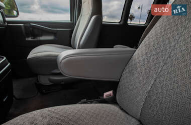 Минивэн Chevrolet Express 2018 в 